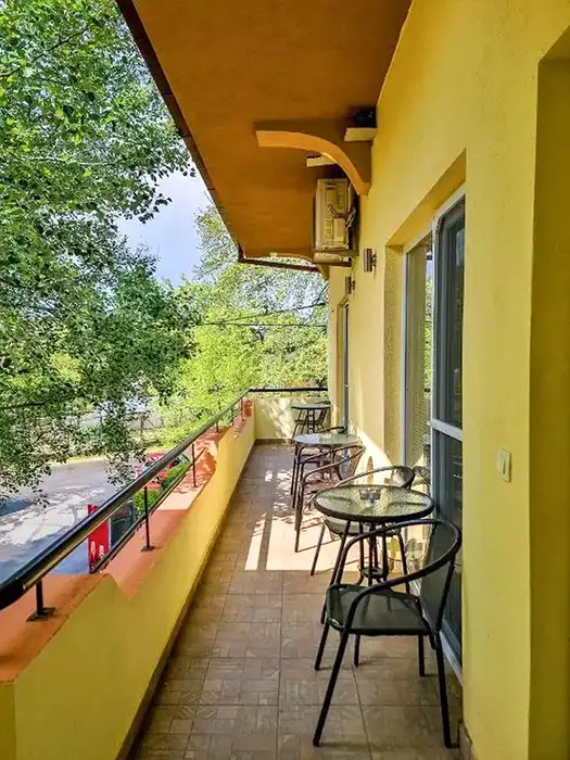 April Offer: Apartments Mrzenci